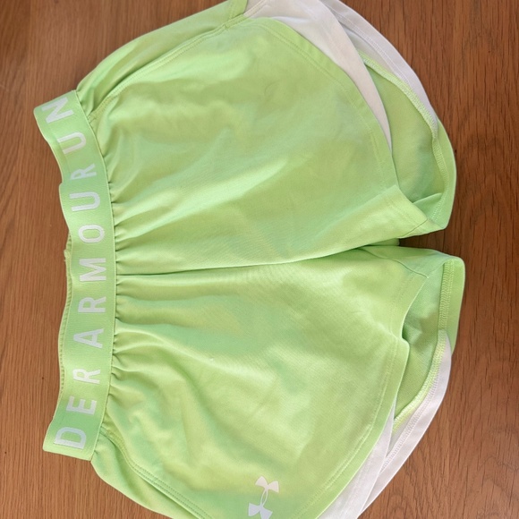 Under Armour shorts - Picture 1 of 2